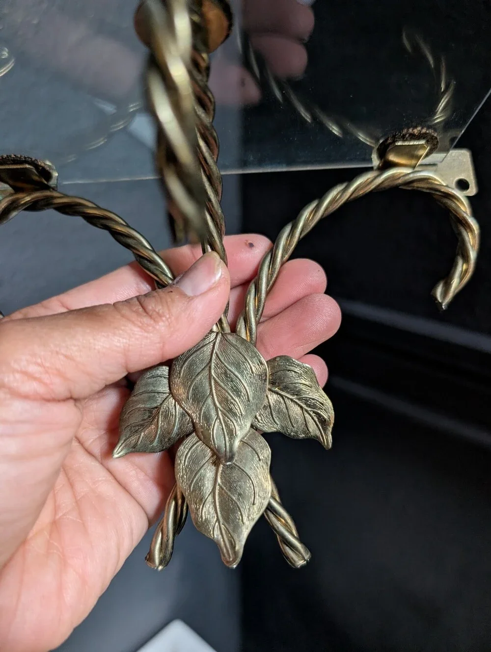 Vintage Mid Century Brass Glass Decorative Leaf Design Shelf Wall Bracket 7